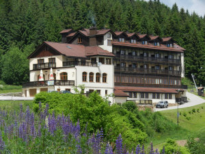habitaciones de hotel apartamentos alojamiento montañas Sudetes descanso en Polonia